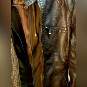 Leather brown jacket.